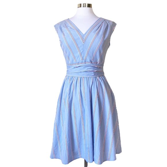 Vineyard Vines Dresses & Skirts - Vineyard Vines Mini Dress Nicholls Bimini Blue Seersucker Striped Sz 6